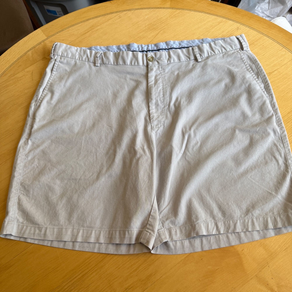 Peter Millar Gray Flat Front Men Shorts